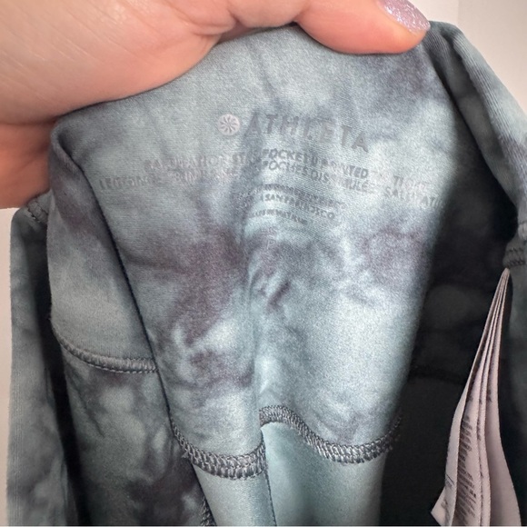 Athleta Women's Gray Blue Tie Dye Salutation Yoga 7/8 Legging S - Picture 6 of 6
